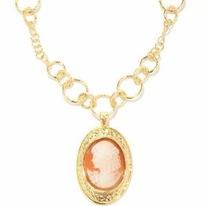 Toscana Italiana Cameo Necklace